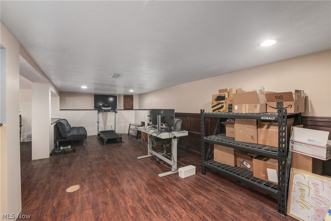 3557 Warren Road Cleveland, OH 44111 - Photo 27 of 32 Gallery Image 27