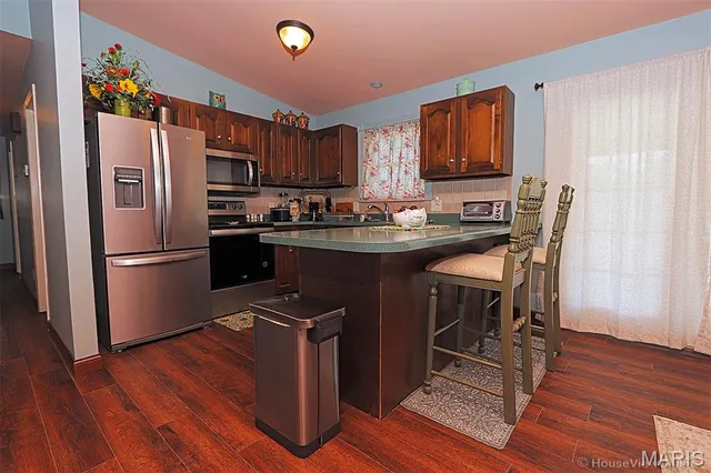 $364,900 | 200 Lisa Drive, Farmington, MO 63640