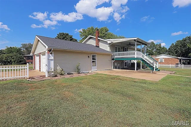 $364,900 | 200 Lisa Drive, Farmington, MO 63640