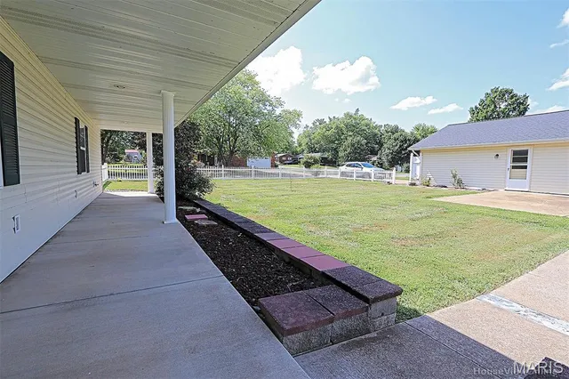 $364,900 | 200 Lisa Drive, Farmington, MO 63640