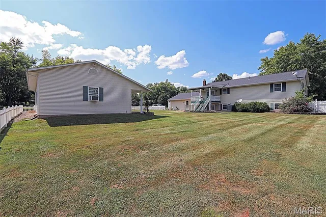 $364,900 | 200 Lisa Drive, Farmington, MO 63640