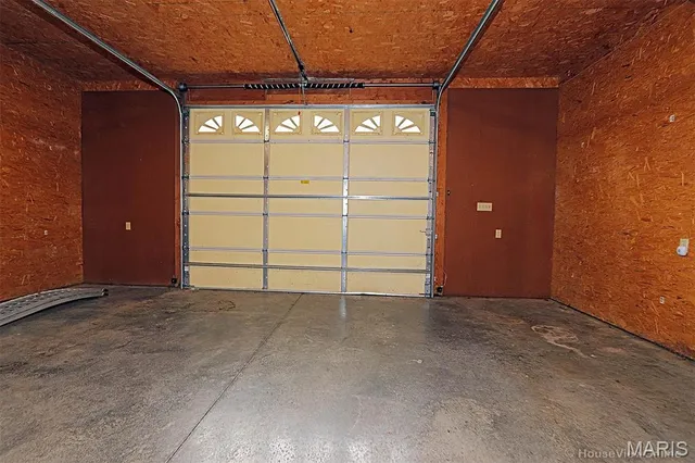 $364,900 | 200 Lisa Drive, Farmington, MO 63640