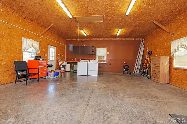 $364,900 | 200 Lisa Drive, Farmington, MO 63640