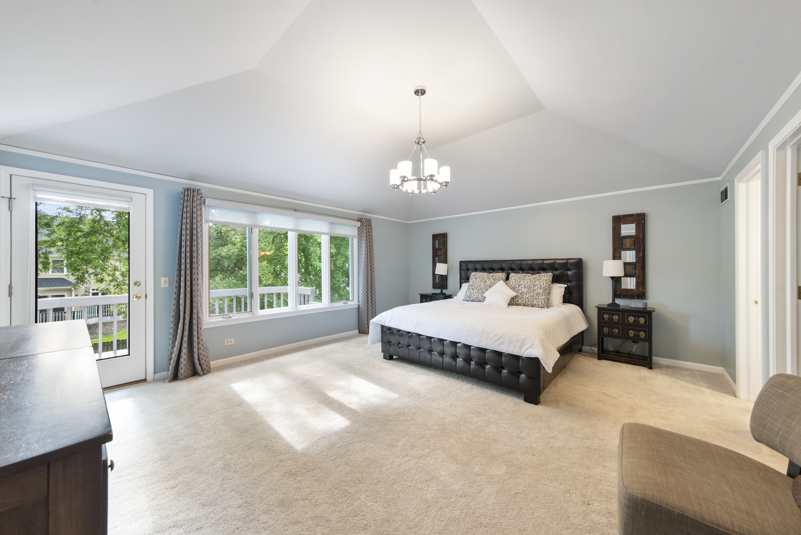 N440 Peter Road Winfield, IL 60190 - Photo 17 of 34 a spacious bedroom with a bed and a large window