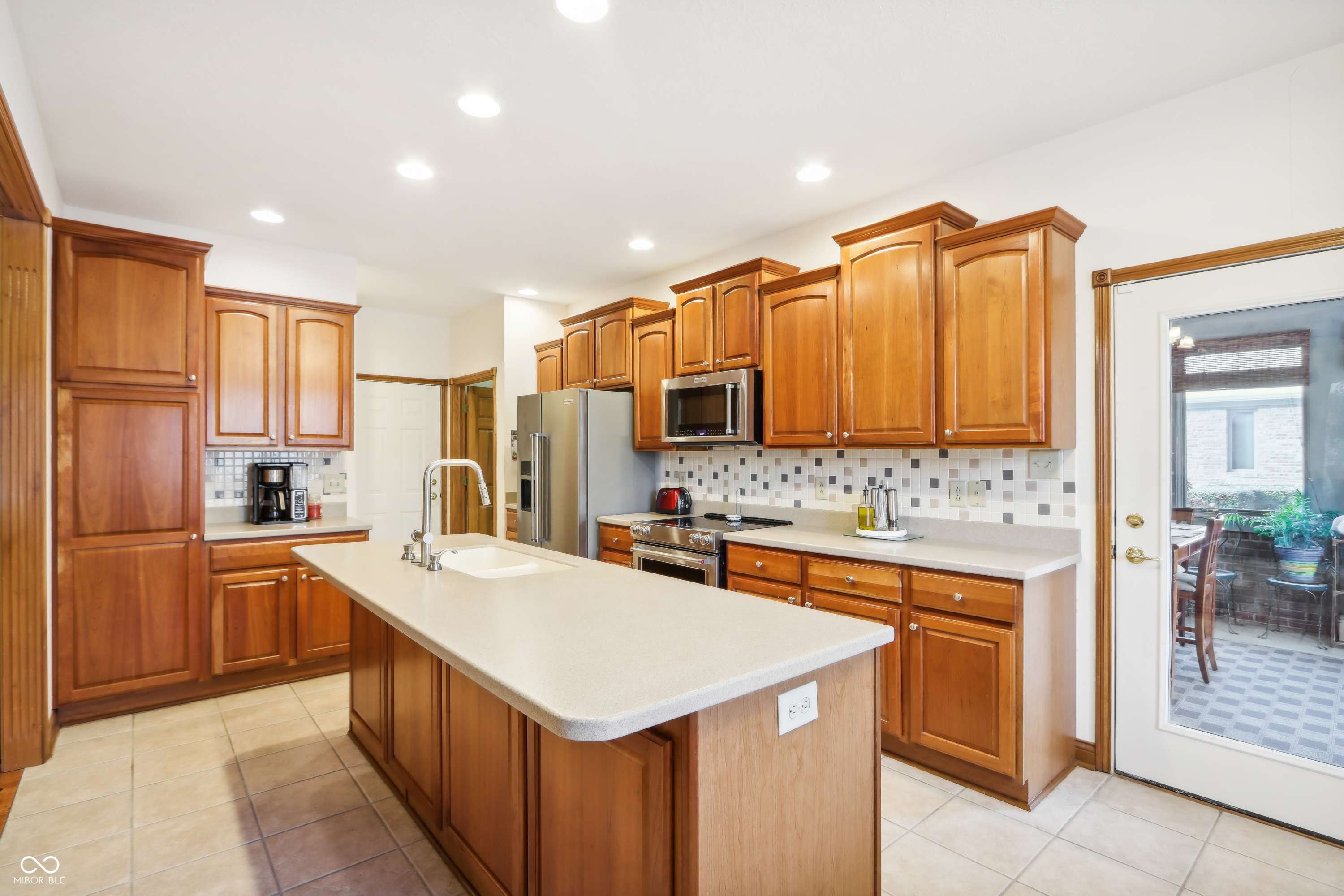 142 East Banta Road Indianapolis, IN 46227 - Photo 22 of 63