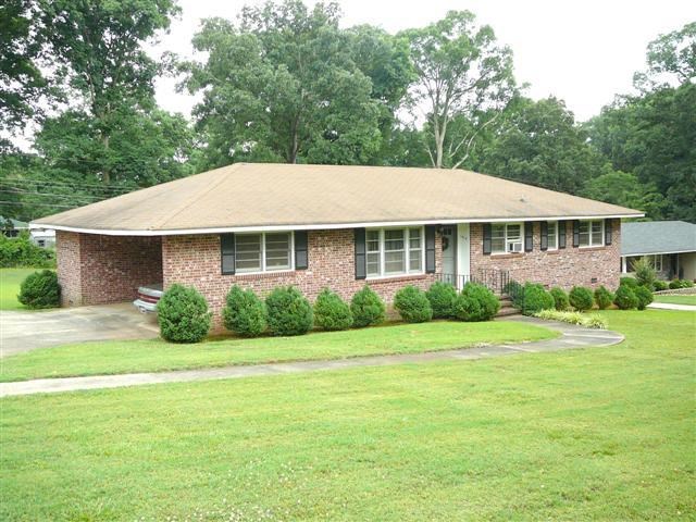 1418 Forest Lane Anderson, SC 29621 - Photo 1 of 13