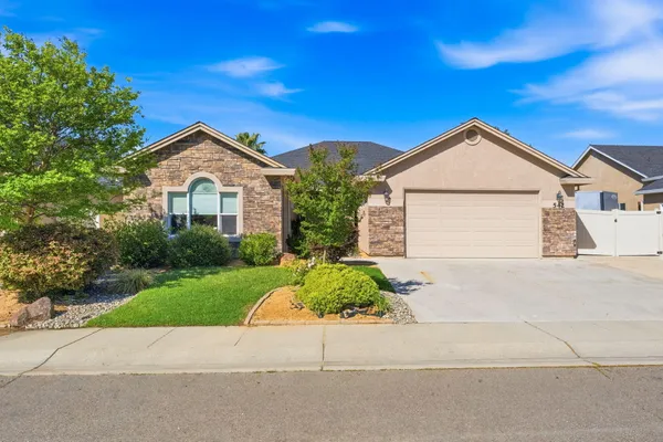 $574,000 | 542 El Mango Drive, Redding, CA 96003
