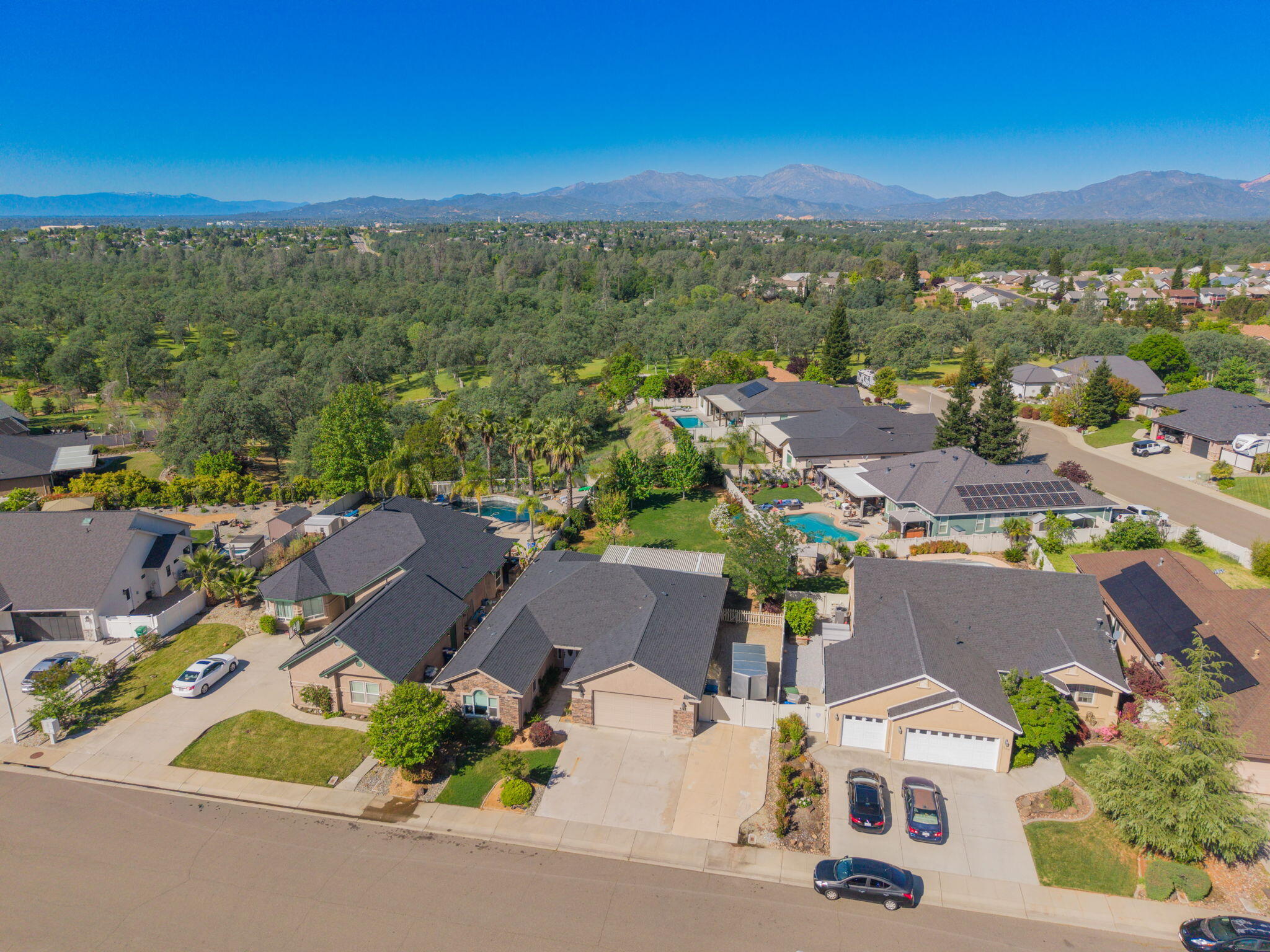 542 El Mango Drive Redding, CA 96003 - Photo 37 of 38 neighborhood