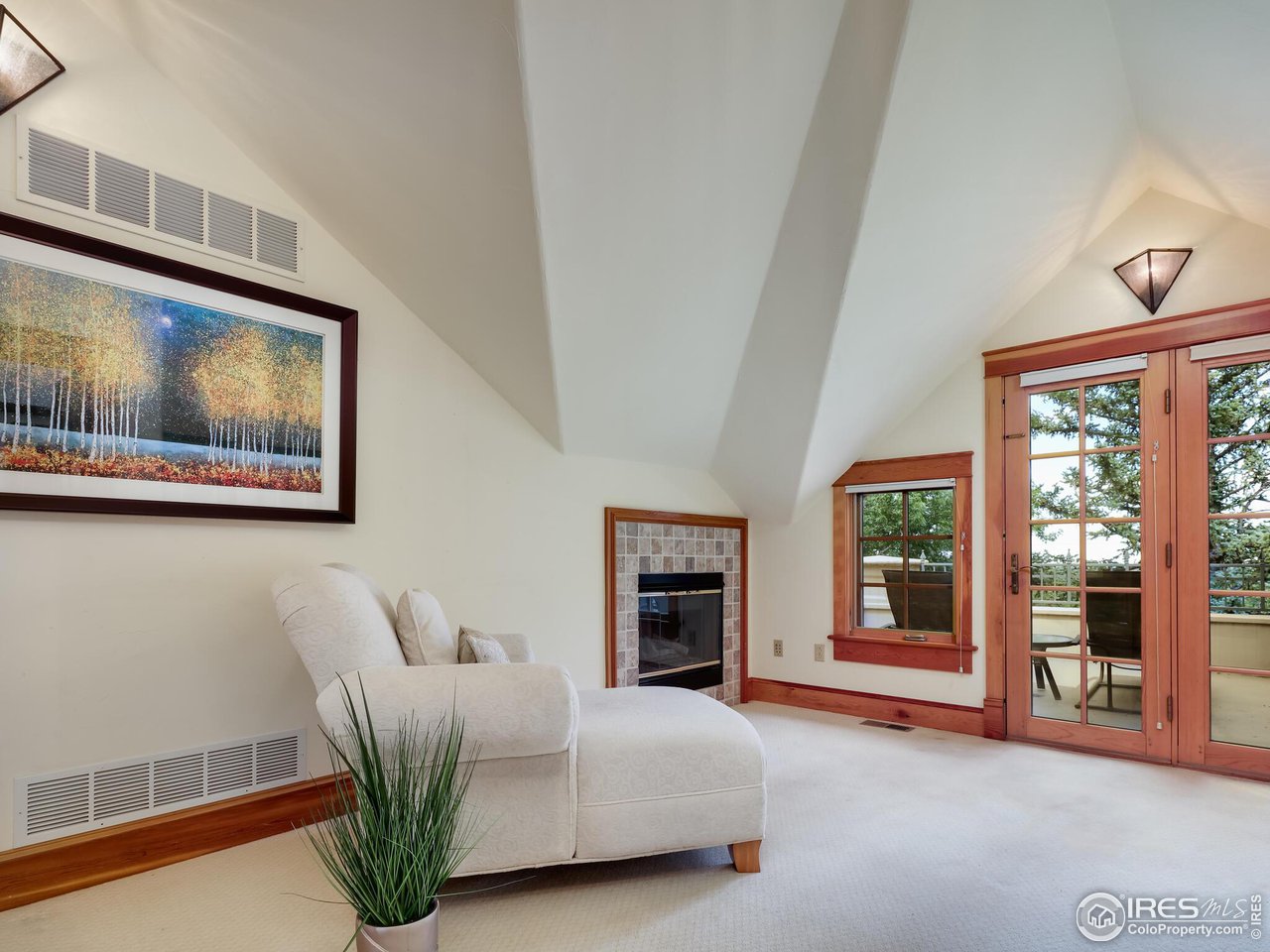 3015 3rd Street Boulder, CO 80304 - Photo 34 of 40 Primary Sitting or Reading Room