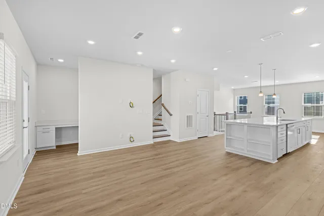 $2,375 | 2136 Grouse Ski Circle, Apex, NC 27523