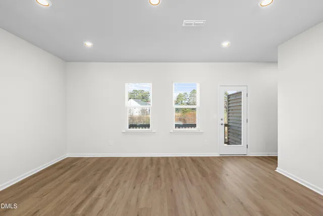 $2,375 | 2136 Grouse Ski Circle, Apex, NC 27523