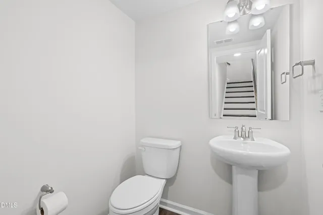 $2,375 | 2136 Grouse Ski Circle, Apex, NC 27523