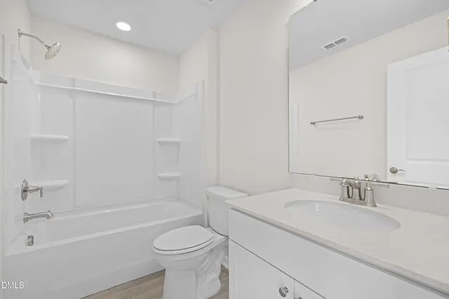 $2,375 | 2136 Grouse Ski Circle, Apex, NC 27523