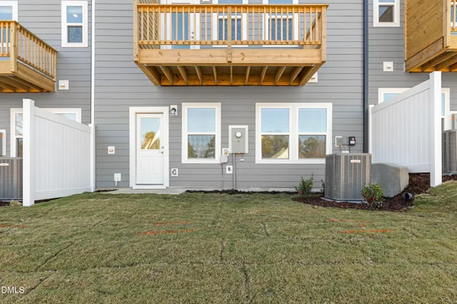 $2,375 | 2136 Grouse Ski Circle, Apex, NC 27523