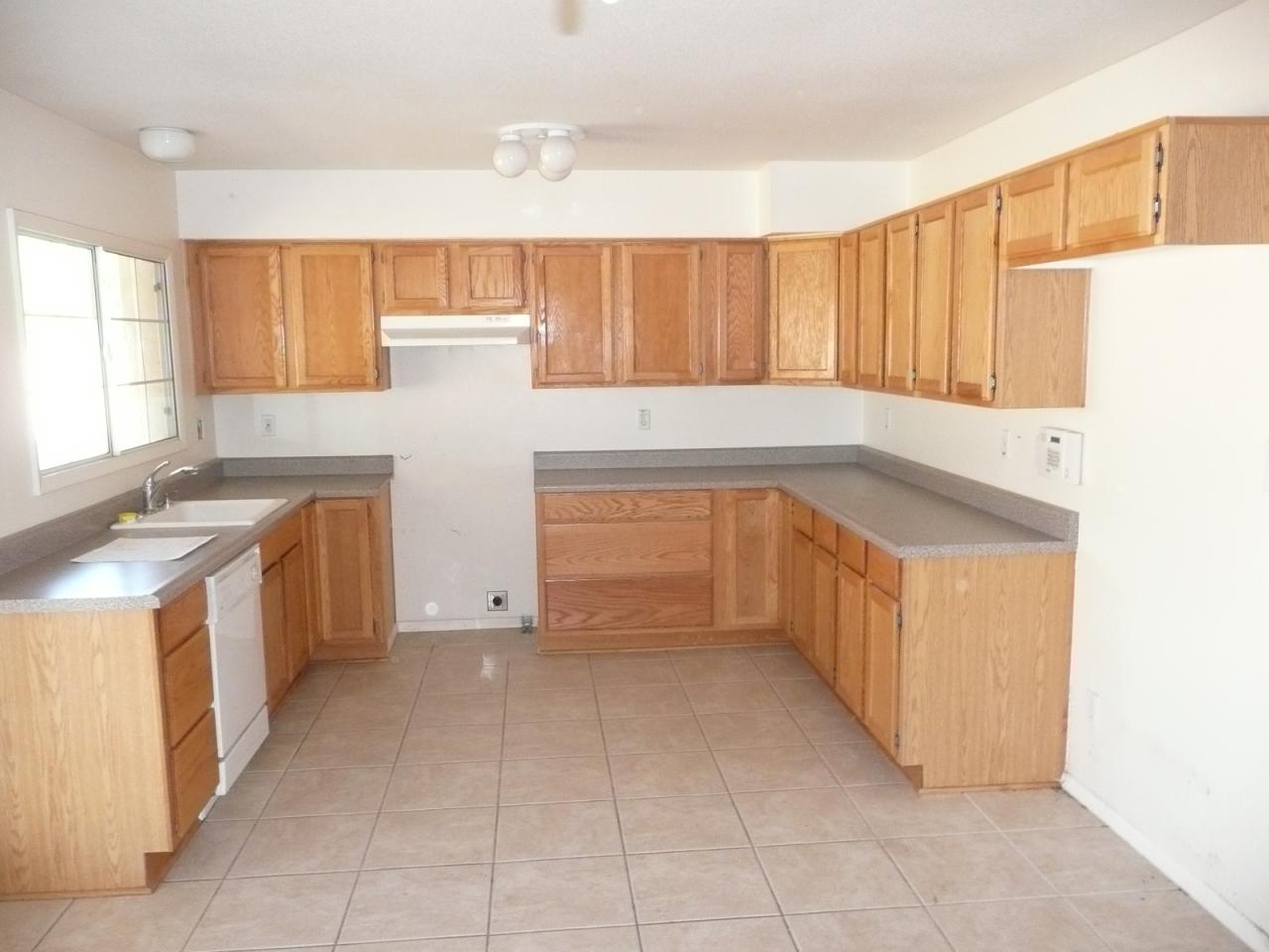 3724 West Redfield Road Phoenix, AZ 85053 - Photo 1 of 5 KITCHEN