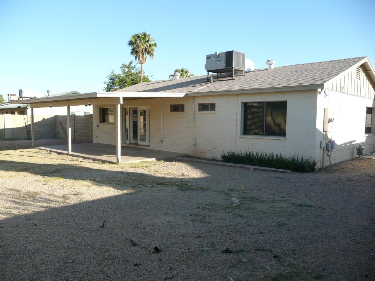 3724 West Redfield Road Phoenix, AZ 85053 - Photo 3 of 5 LARGE COV PATIO NEWER AC