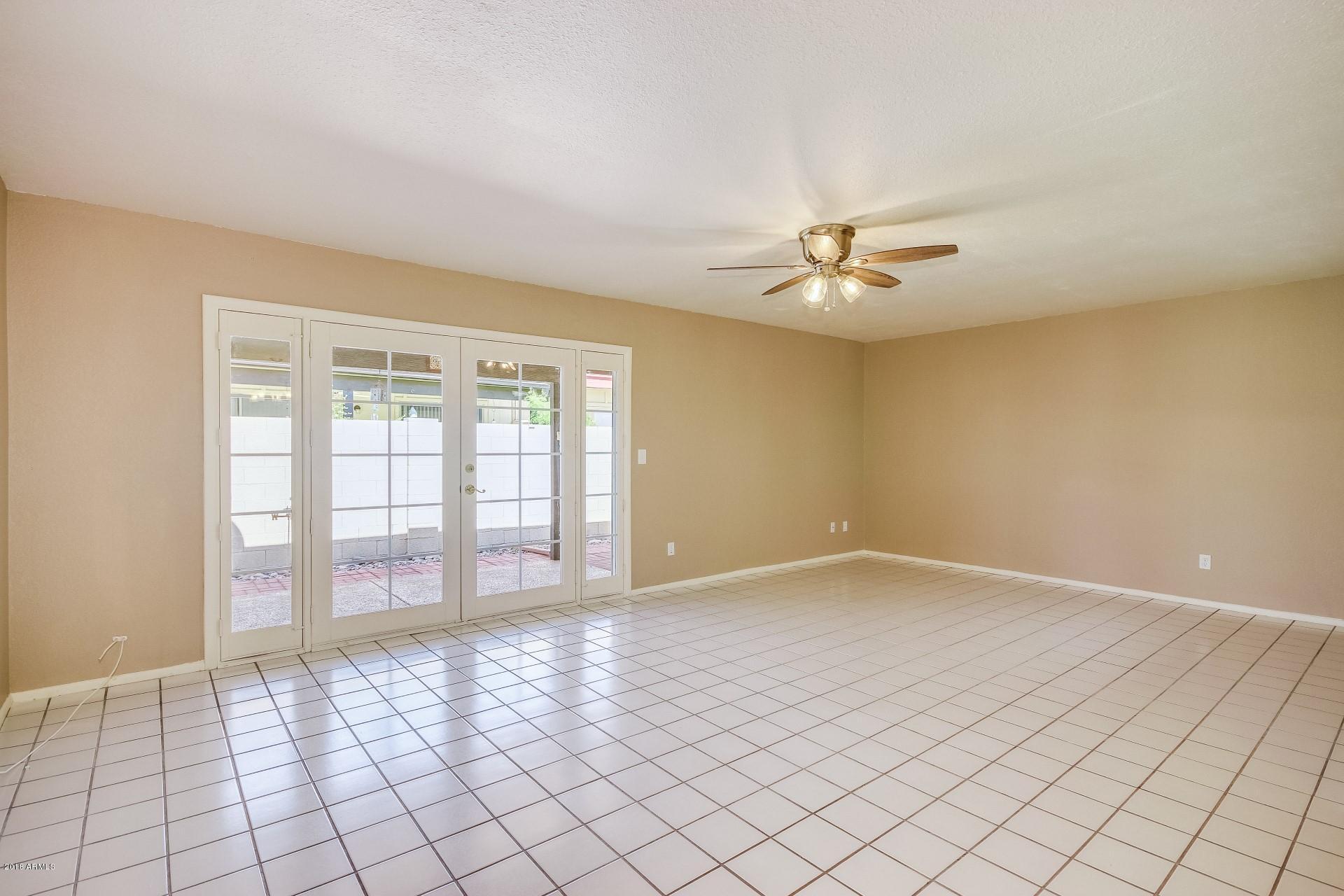 2526 East Wagoner Road Phoenix, AZ 85032 - Photo 4 of 15 Wagoner - 2526 (5)