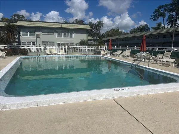 $169,000 | 1433 South Belcher Road, Unit B7, Clearwater, FL 33764
