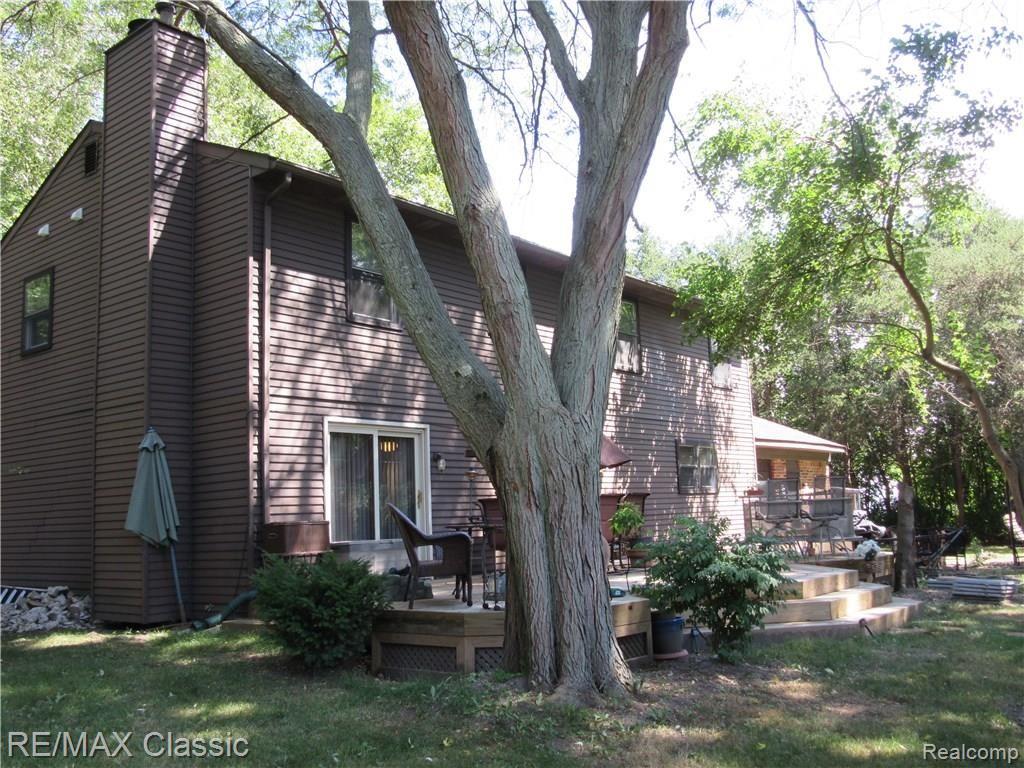 3169 Middle Road Highland, MI 48357 - Photo 23 of 24 3169 Middle Rd 025.JPG