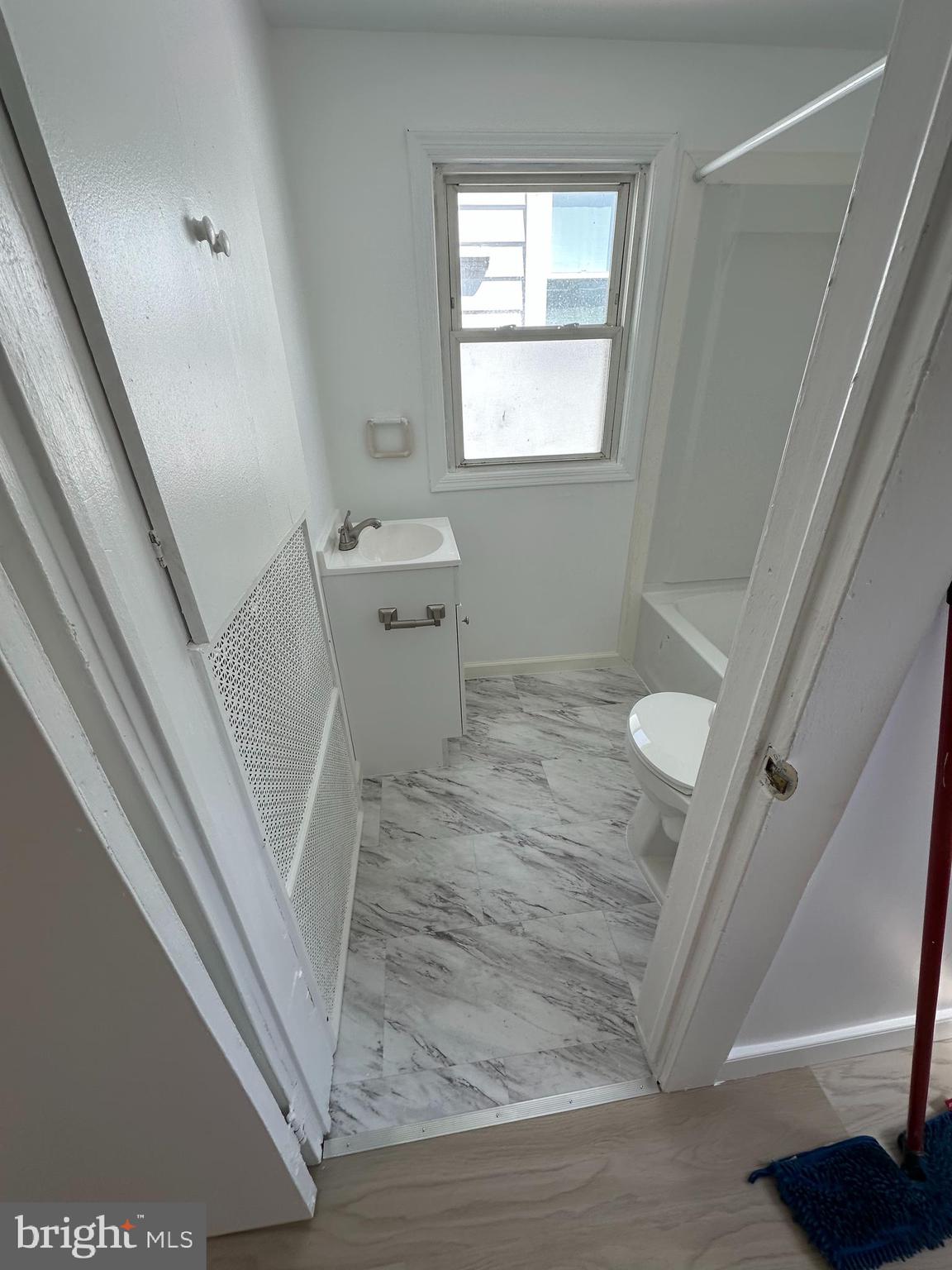 209 Main Street Hamilton, NJ 08620 - Photo 3 of 18