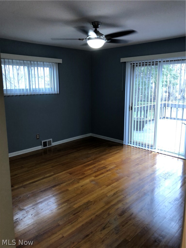 6455 Longridge Road Cleveland, OH 44124 - Photo 15 of 35
