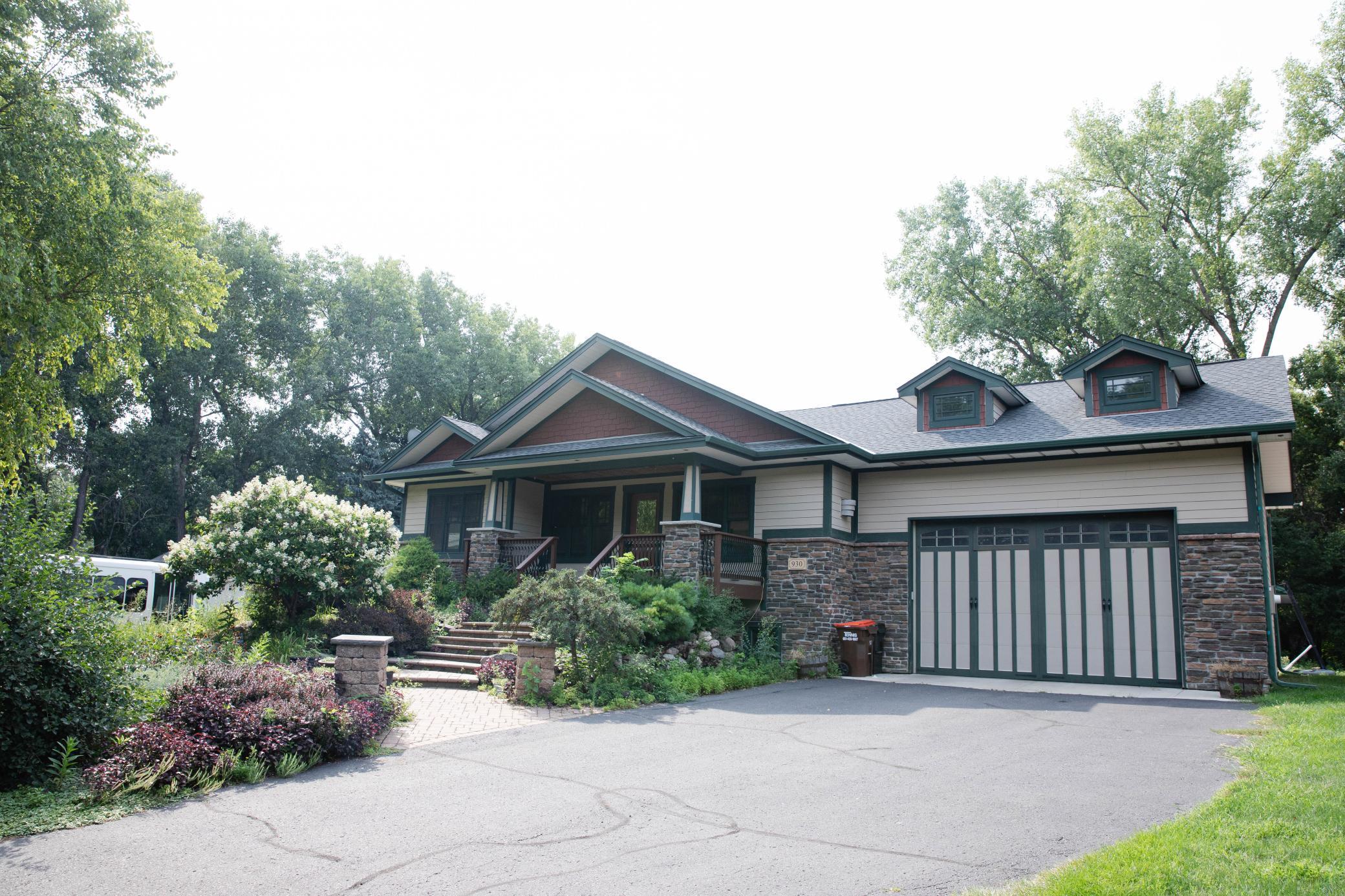 930 County Rd C East Maplewood, MN 55109 - Photo 1 of 41 Gallery Image 1