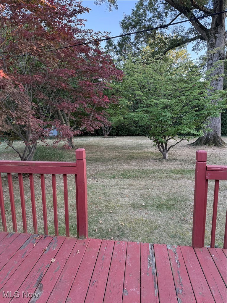 2520 Holgate Road Akron, OH 44313 - Photo 28 of 41 Wooden deck featuring a yard