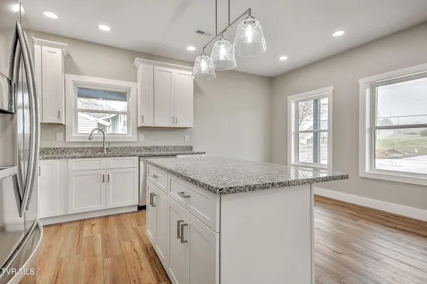 $349,000 | 1805 Rock Springs Road, Kingsport, TN 37664