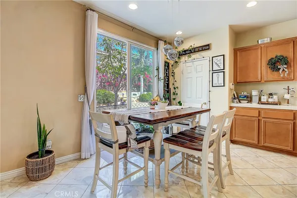 $699,999 | 25960 Corte Antigua, Moreno Valley, CA 92551