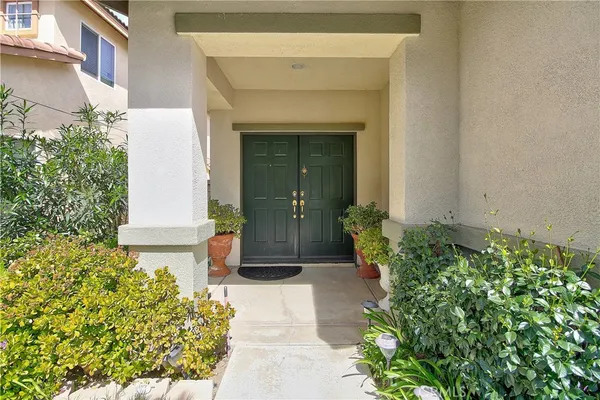 $699,999 | 25960 Corte Antigua, Moreno Valley, CA 92551