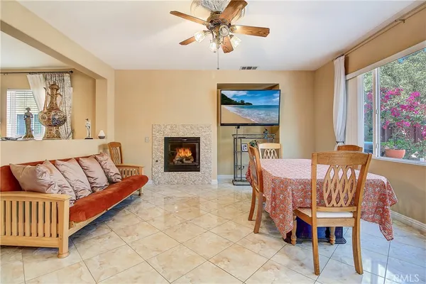 $699,999 | 25960 Corte Antigua, Moreno Valley, CA 92551