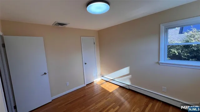 $2,600 | 372 Gilbert Avenue, Unit 2, Elmwood Park, NJ 07407