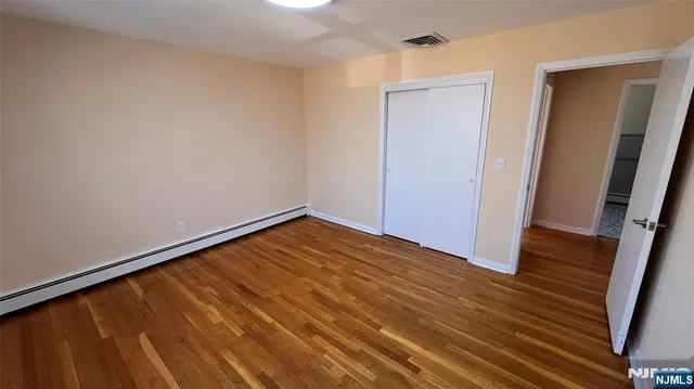 $2,600 | 372 Gilbert Avenue, Unit 2, Elmwood Park, NJ 07407