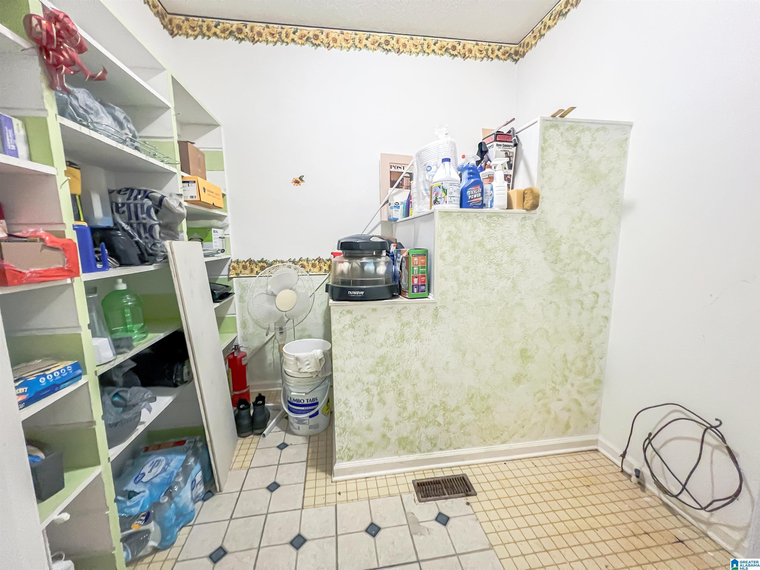 714 Hillyer High Road Anniston, AL 36207 - Photo 16 of 56