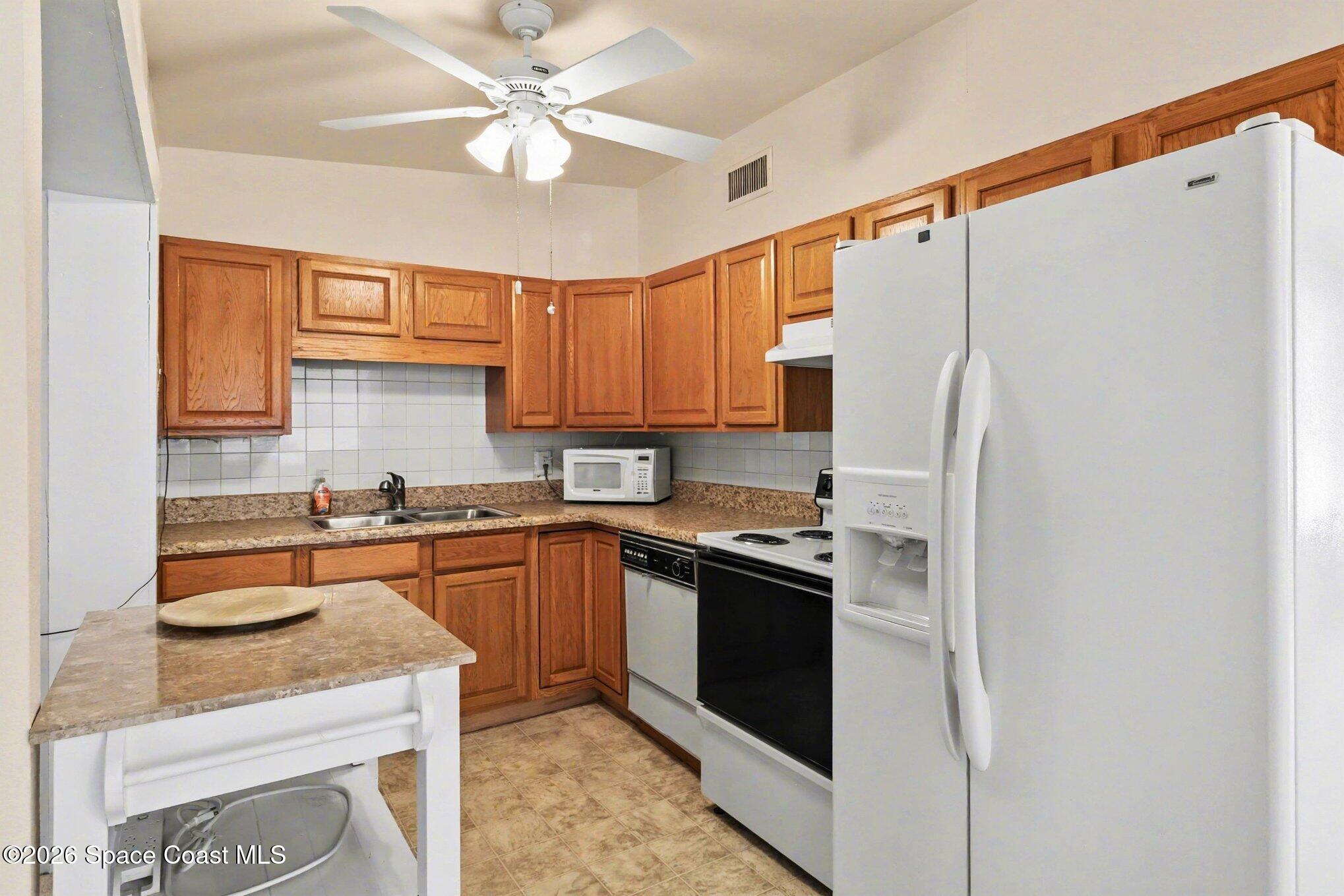 1256 Ridgewood Drive Melbourne, FL 32935 - Photo 21 of 41 021_file_8053