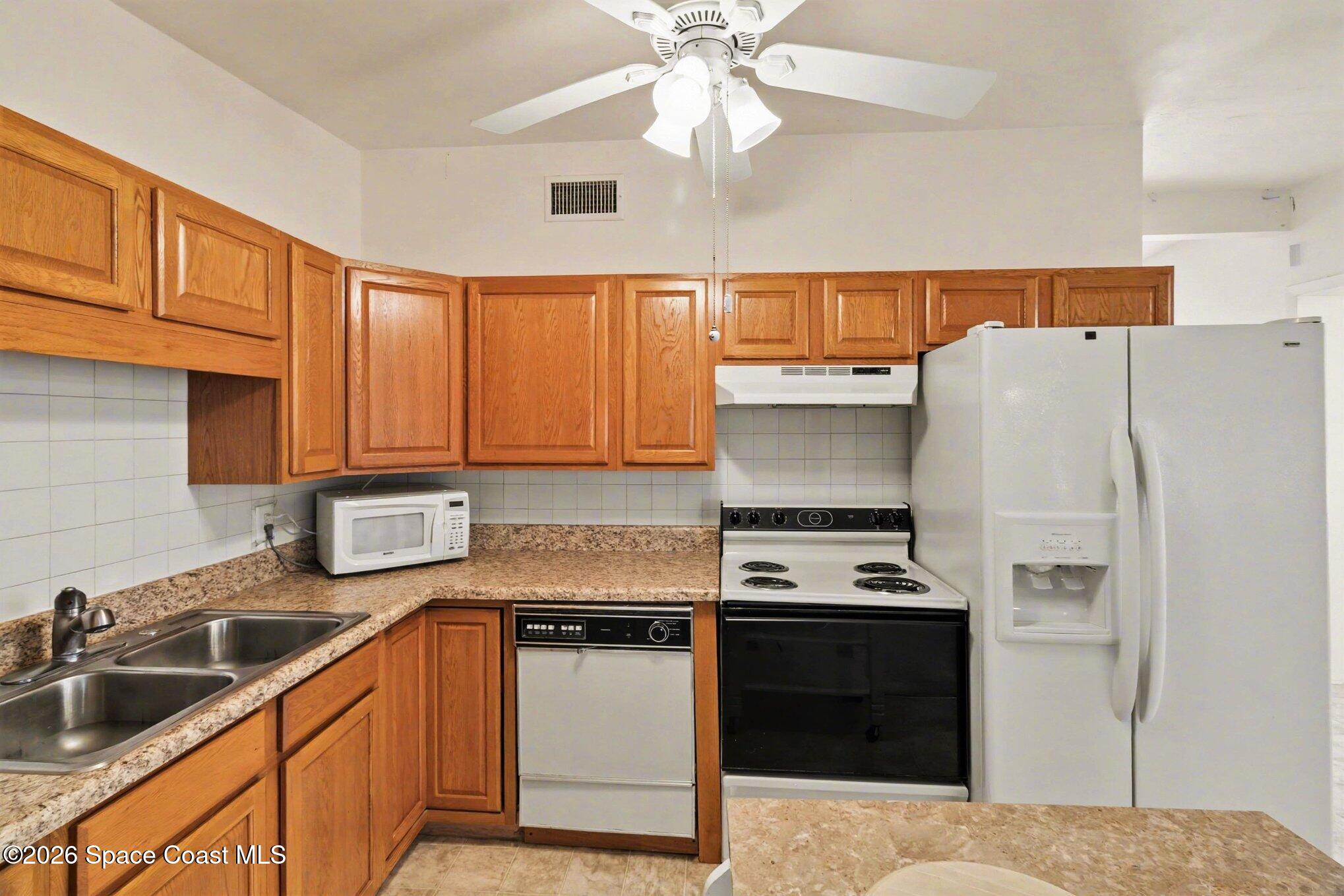1256 Ridgewood Drive Melbourne, FL 32935 - Photo 22 of 41 022_file_9567