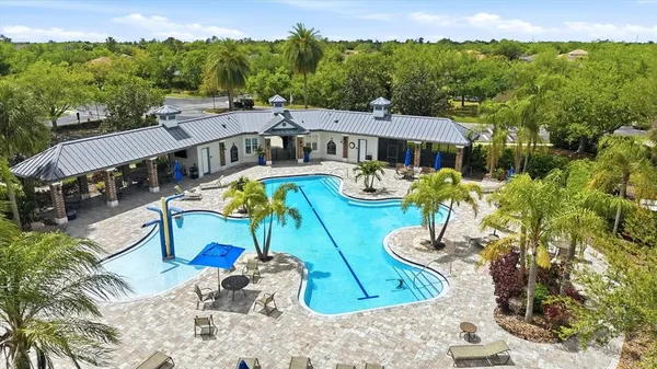 $875,000 | 8115 Planters Knoll Terrace, Bradenton, FL 34201