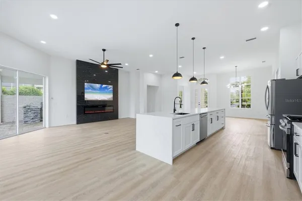 $875,000 | 8115 Planters Knoll Terrace, Bradenton, FL 34201