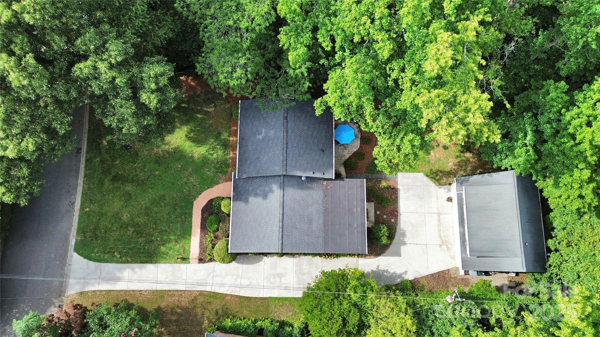 3615 Henshaw Road Charlotte, NC 28209 - Photo 11 of 47