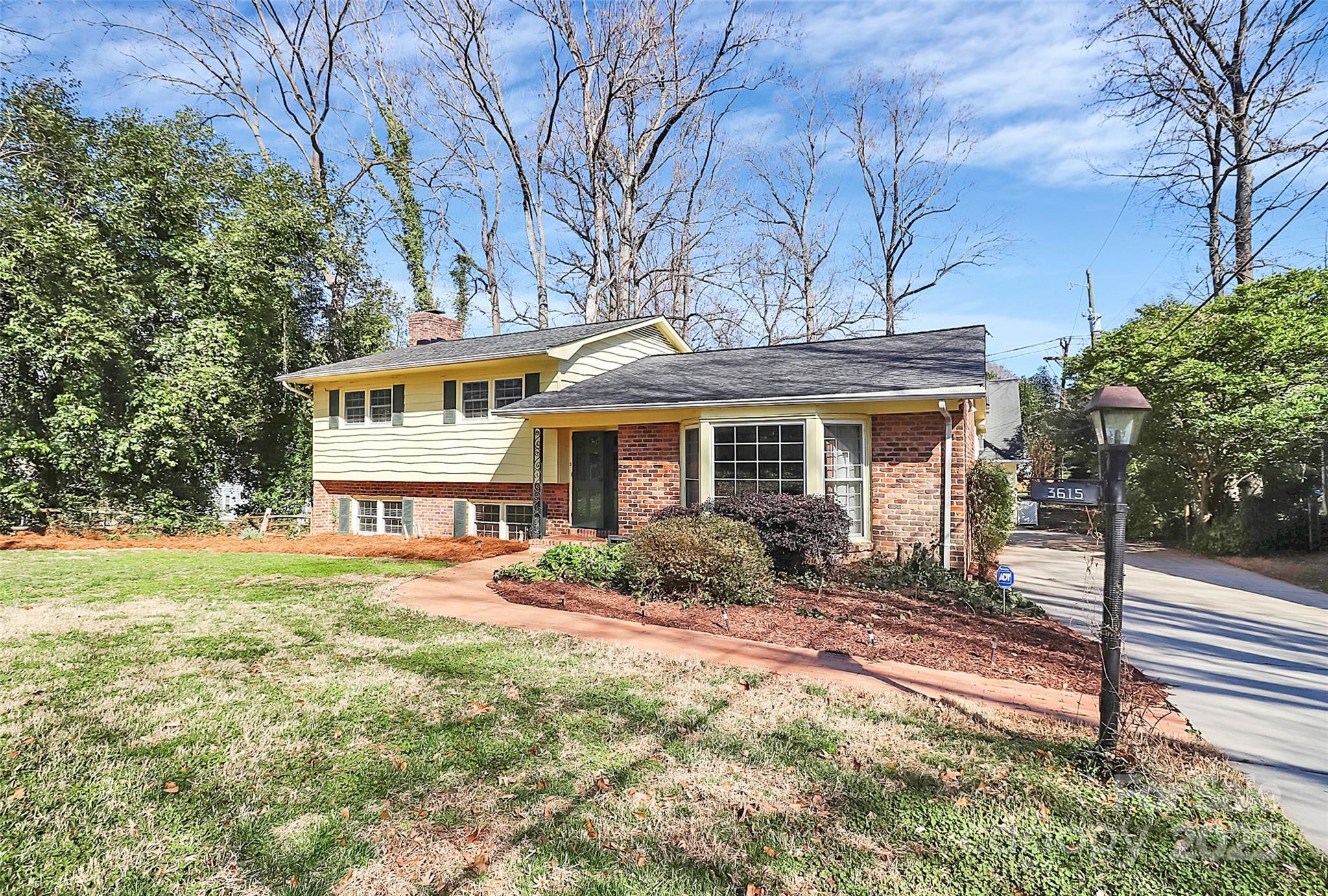 3615 Henshaw Road Charlotte, NC 28209 - Photo 3 of 47