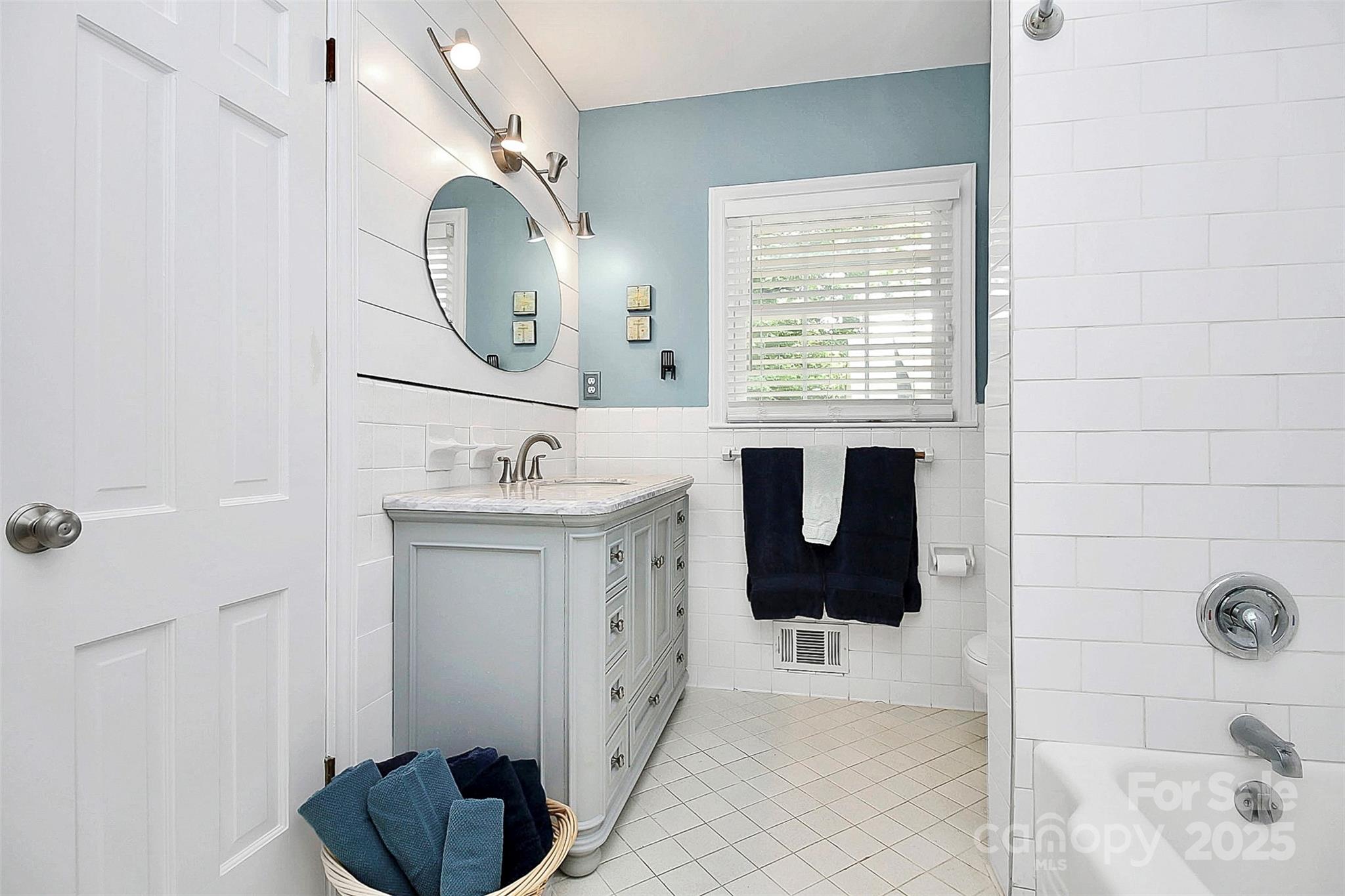 3615 Henshaw Road Charlotte, NC 28209 - Photo 35 of 47