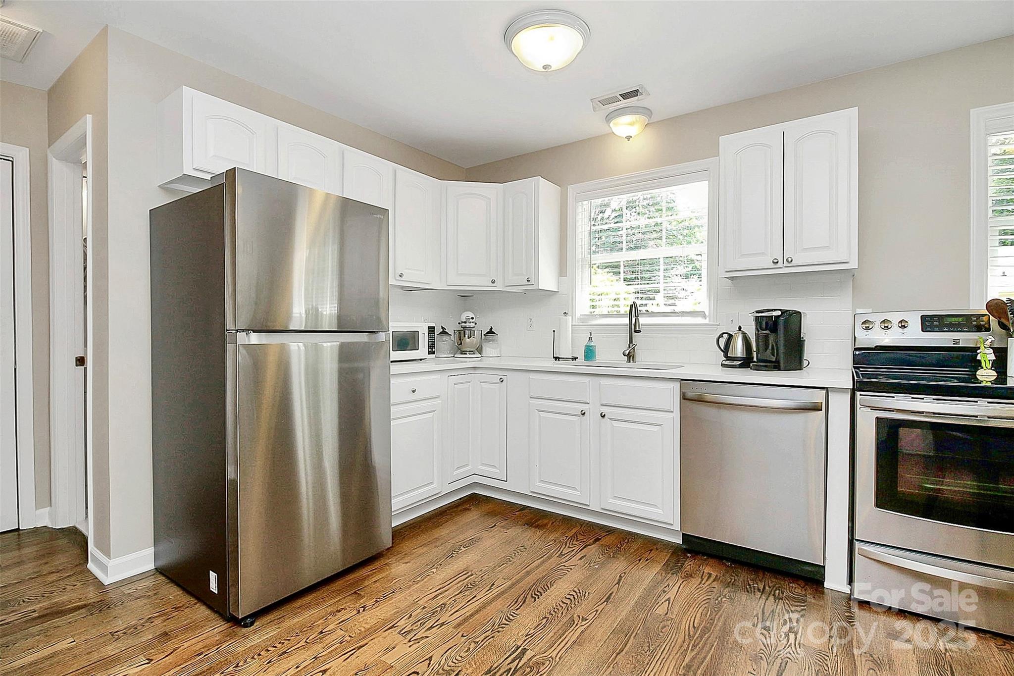 3615 Henshaw Road Charlotte, NC 28209 - Photo 44 of 47