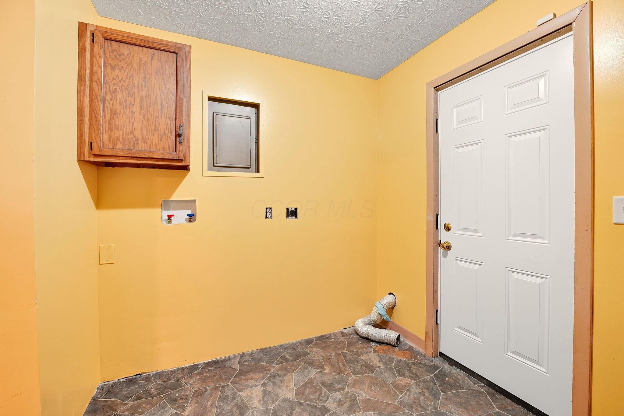 1634 South James Road Columbus, OH 43227 - Photo 20 of 25 20-web-or-mls-1634-s-james-rd