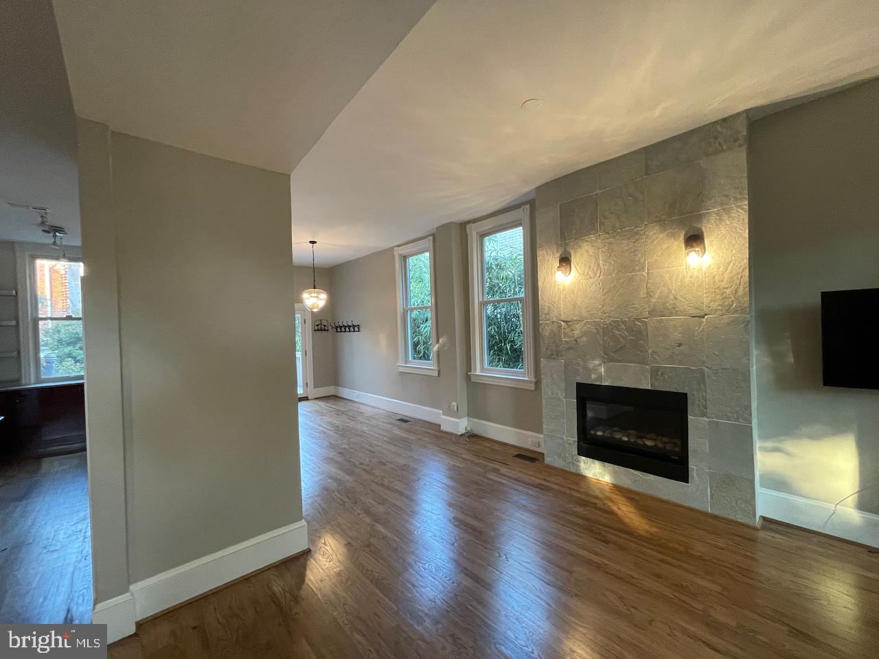 1250 Florida Avenue Northeast Washington, DC 20002 - Photo 3 of 27 Large living room and dining room combo