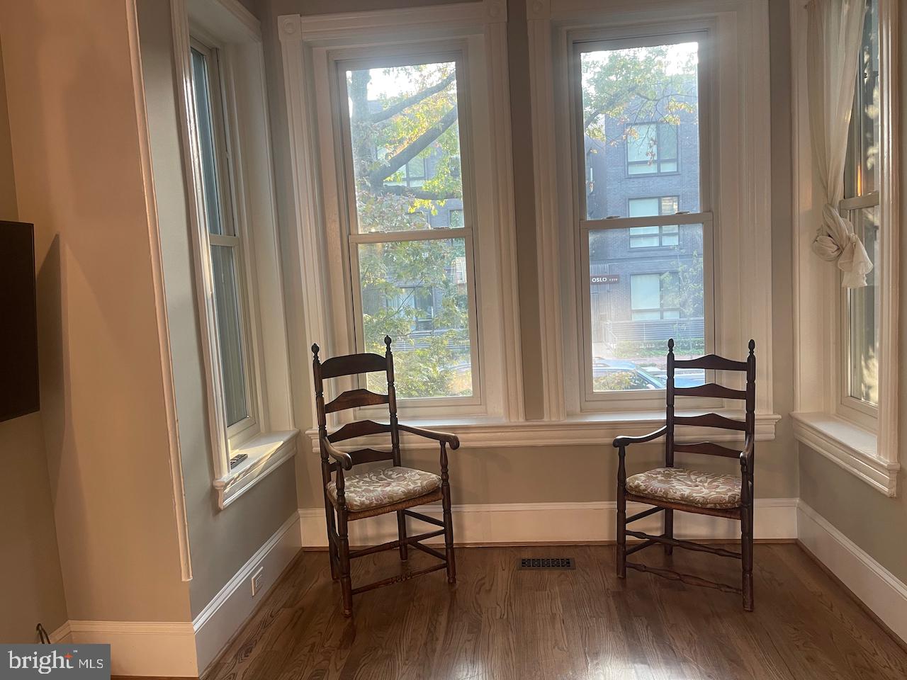 1250 Florida Avenue Northeast Washington, DC 20002 - Photo 4 of 27 Bay window