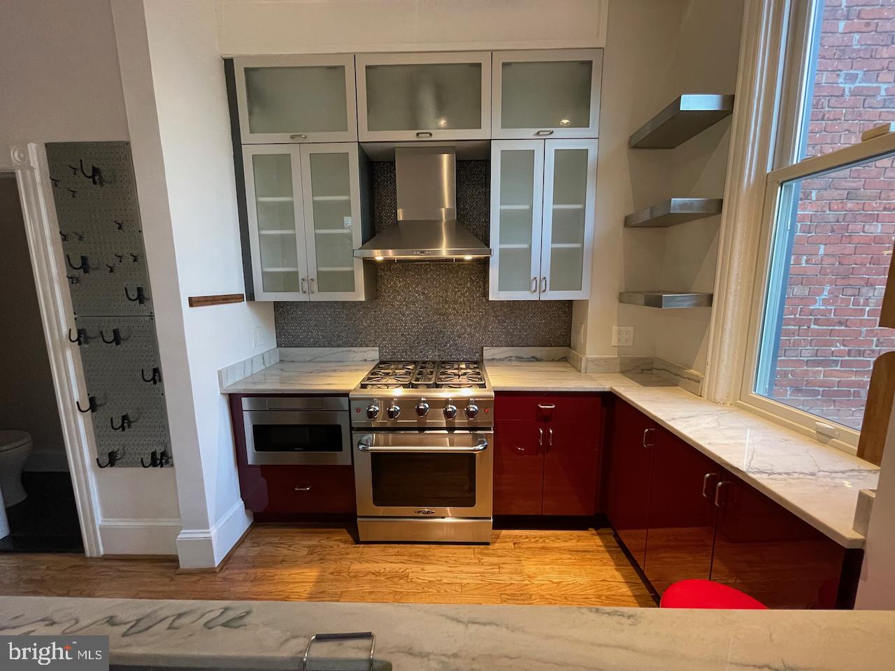 1250 Florida Avenue Northeast Washington, DC 20002 - Photo 7 of 27 Gourmet kitchen