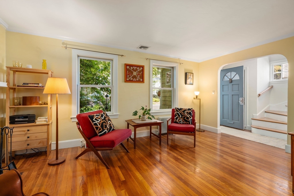 9 Sherrin Road Chestnut Hill, MA 02467 - Photo 3 of 26