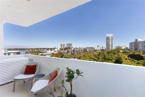 $689,000 | 3 Island Avenue, Unit 8L, Miami Beach, FL 33139