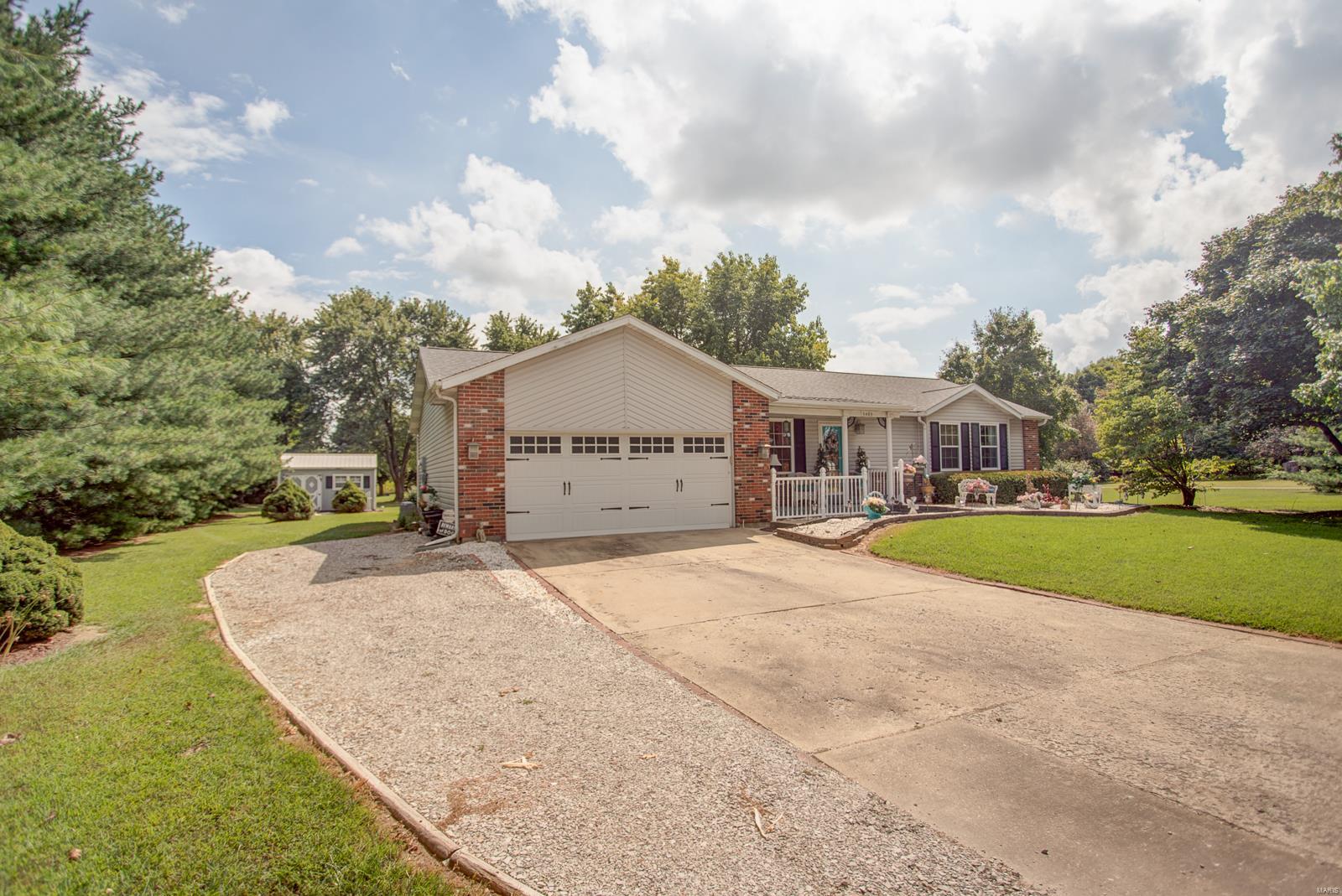 3403 Sand Road Edwardsville, IL 62025 - Photo 2 of 44