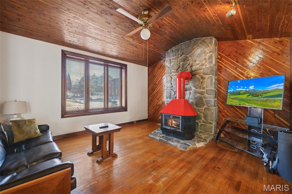 612 Bates Street St. Louis, MO 63111 - Photo 4 of 22